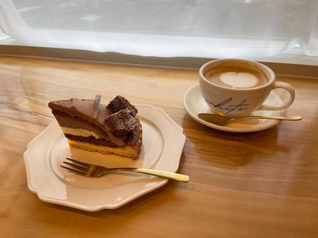 WHITE. cafe - サブ画像2