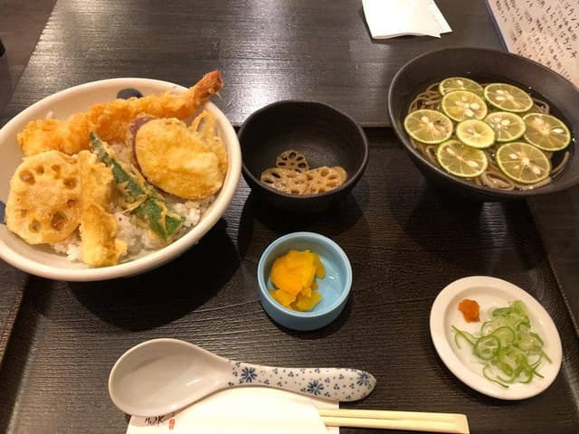 めん処 元禄 - サブ画像1