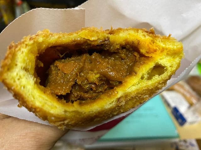 BAKERY＆CAFE GAUDI 大東本店 - サブ画像1