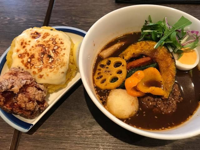スープカレーネイビーズ 横浜中華街店 - サブ画像2