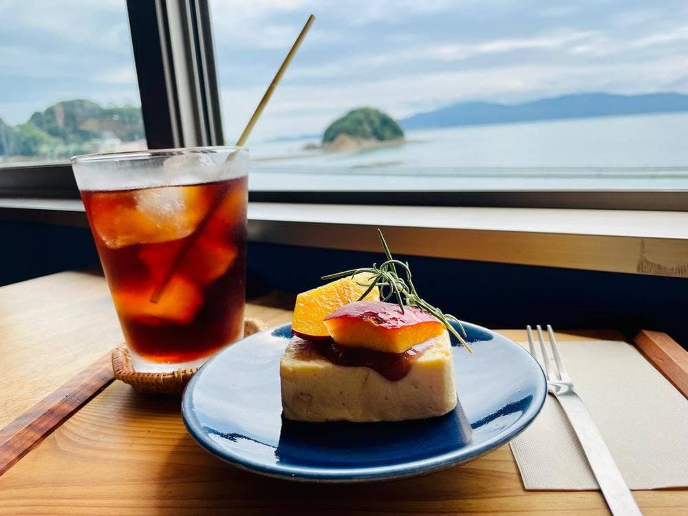 喫茶さざなみハウス