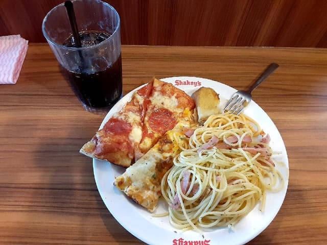 シェーキーズ アネックスカワトク店 - サブ画像2