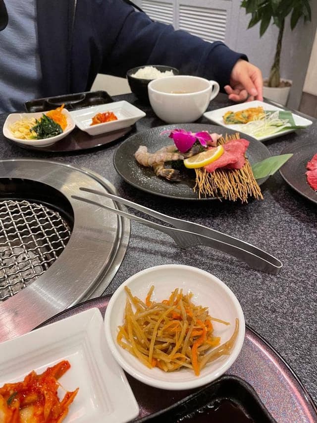 牛兵衛 草庵 ODAKYU湘南GATE店 - サブ画像1