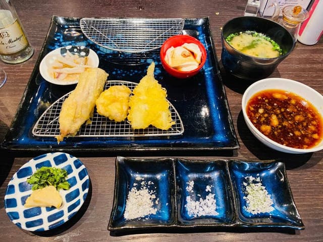 神様の宝石でできた料理店 - サブ画像2