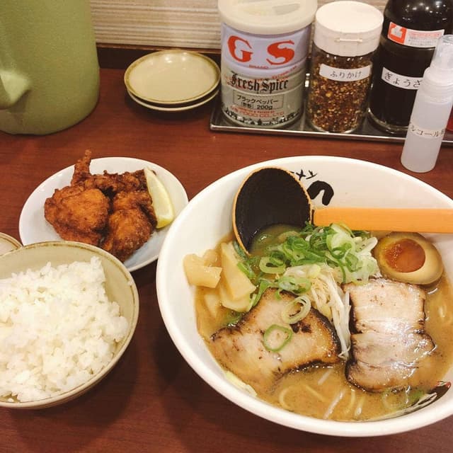 博多ラーメンげんこつ イオン大日店 - サブ画像1