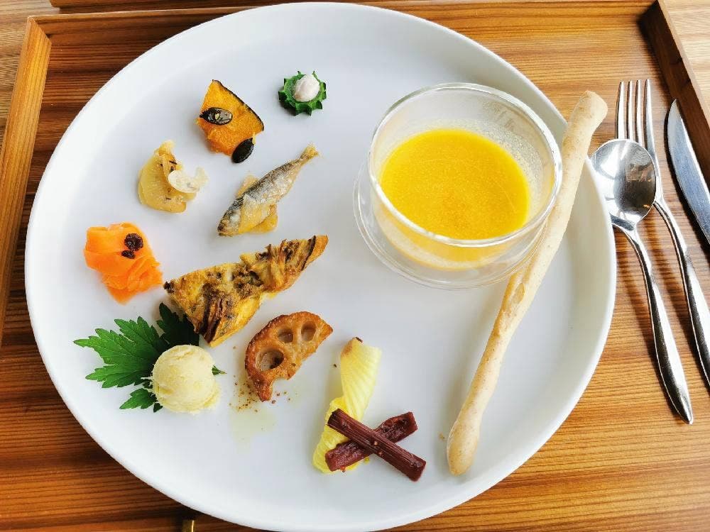 The Kitchen Helthian-wood