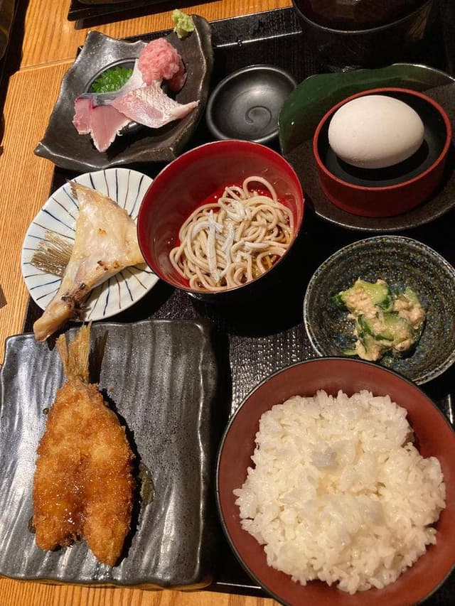 魚と酒 はなたれ 丸の内本店 - サブ画像1