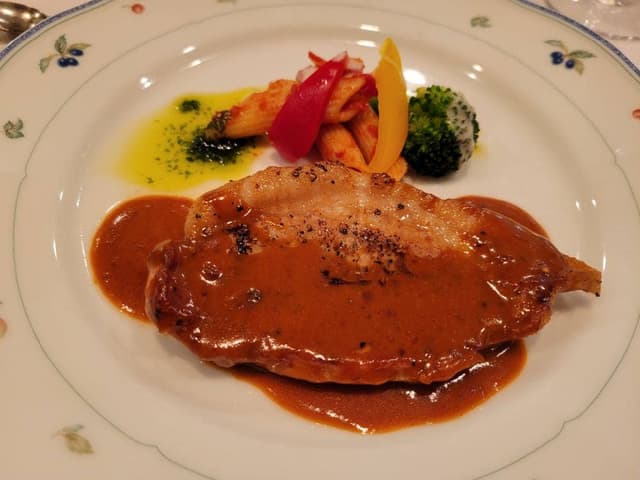 シェ・クサカ - サブ画像1