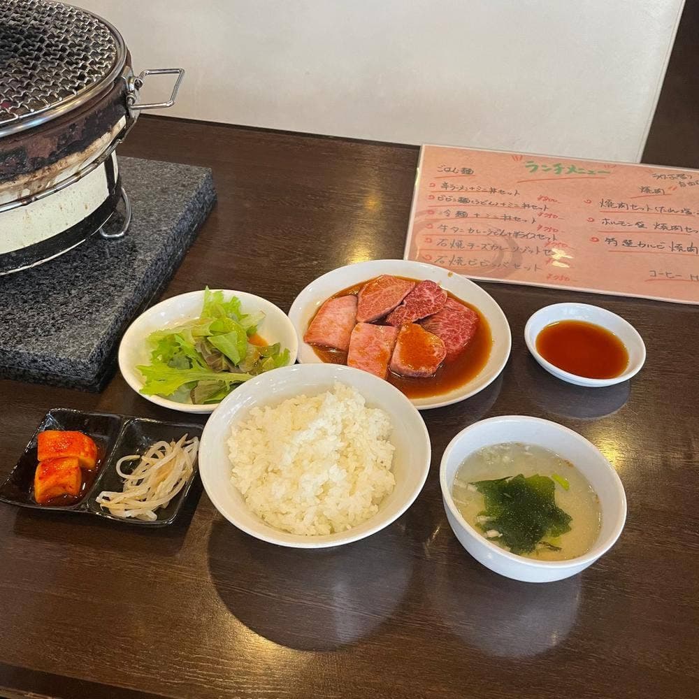 焼肉 燕