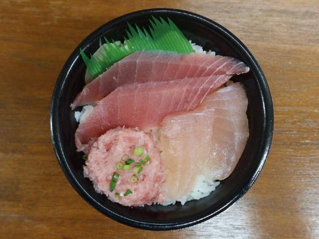 魚丼 神田西口店 - サブ画像3