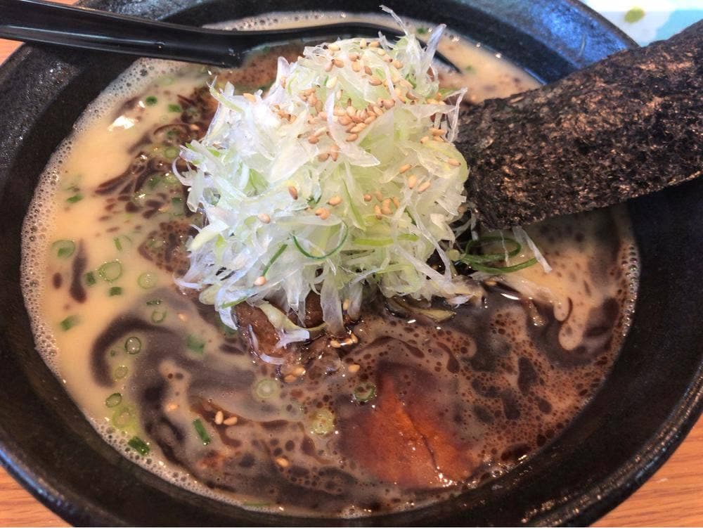三代目 久留米ラーメン よかろうもん
