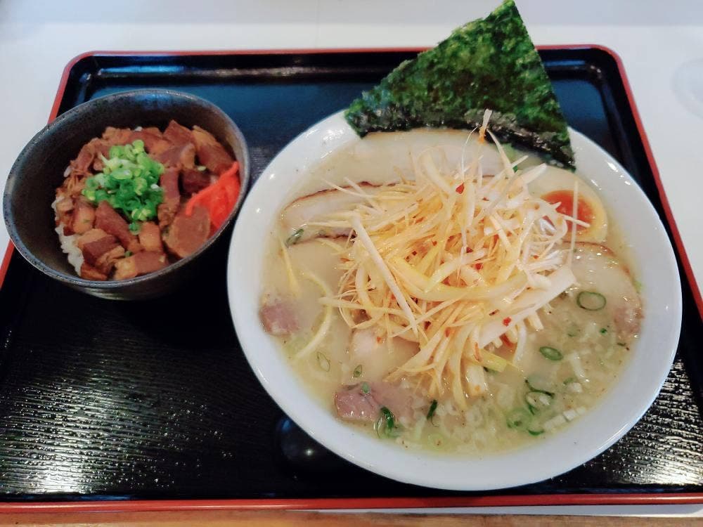 まるいし