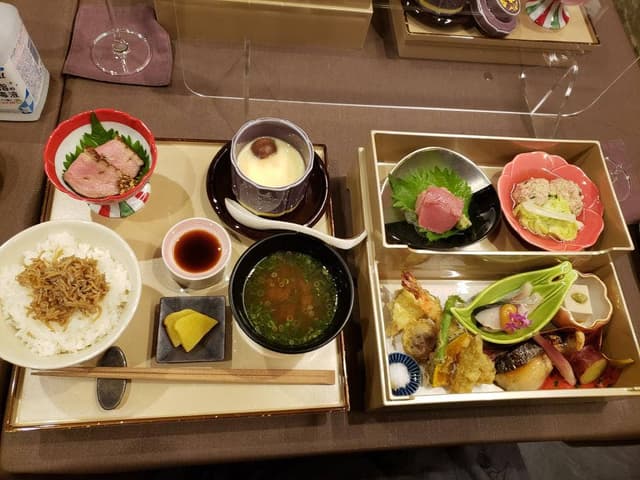 野菜と魚を楽しむ店 華-hana- - サブ画像1