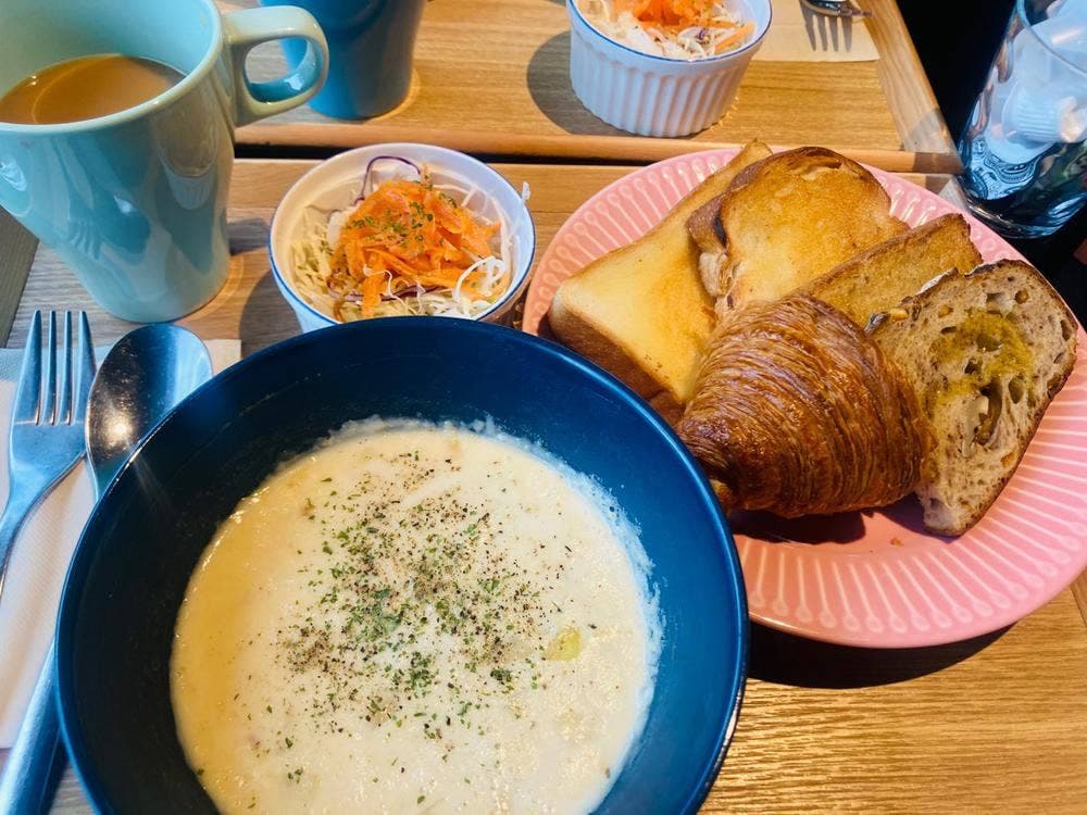 KINO BAKERY & CAFE