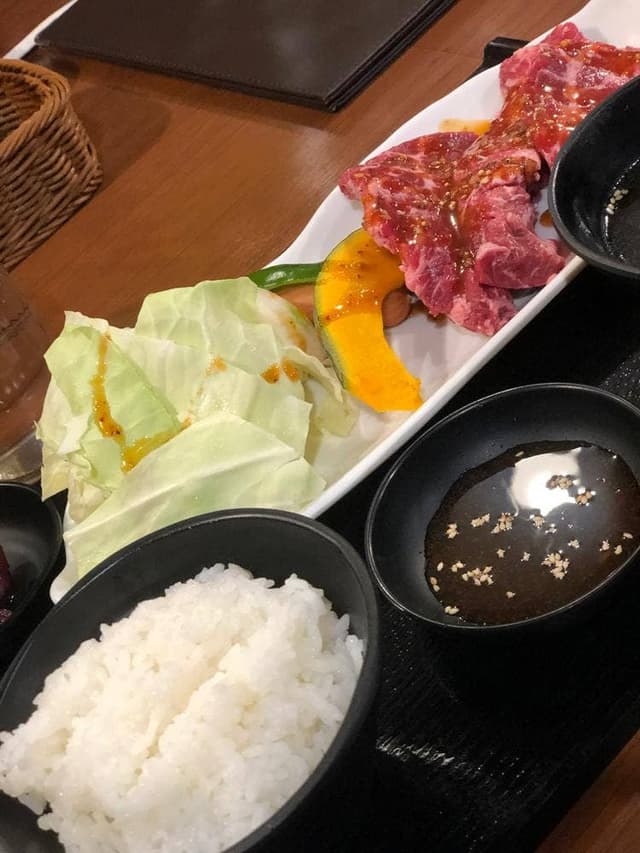 黒毛和牛焼肉 牛兆 茨木店 - サブ画像1
