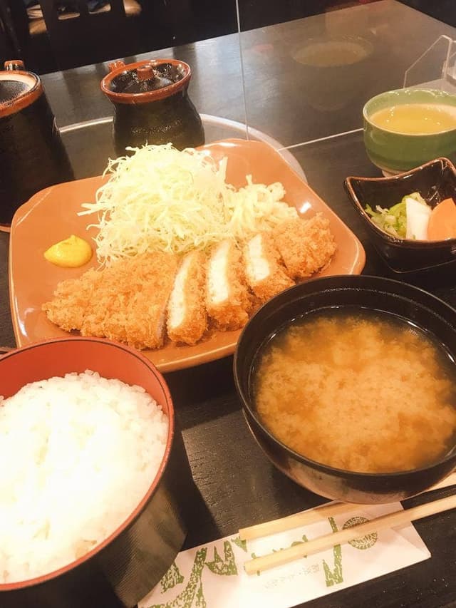 割烹 とんかつ ひろせ - サブ画像2