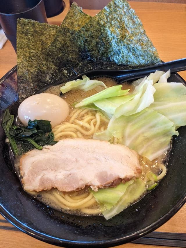 横浜家系ラーメン 銀家 戸塚影取店 - サブ画像1