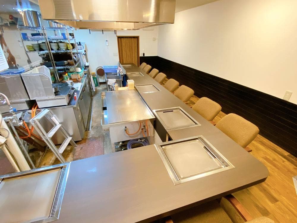 鉄板居酒屋 なにわ