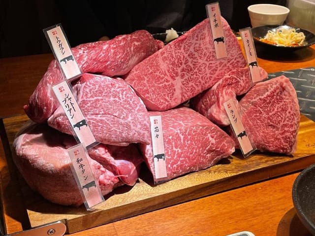 炭火焼ホルモンぐう 八重洲本店 - サブ画像2