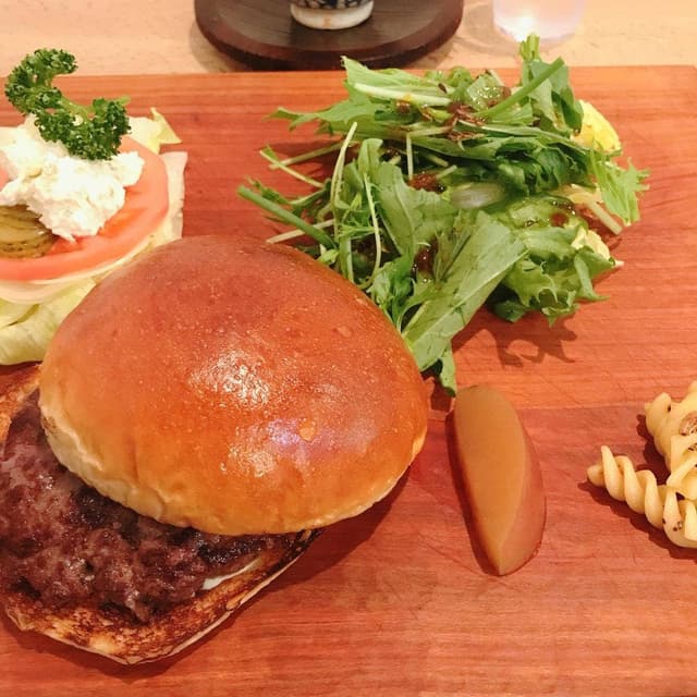 バーガー トウカ - サブ画像2