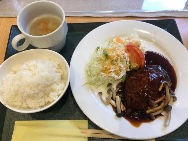 森の洋食 グリルみんぱく - サブ画像2