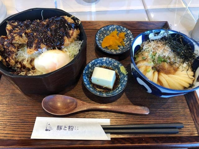 豚と粉 知立店 - サブ画像2