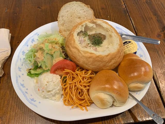 新橋ベーカリー 新堀店 - サブ画像1