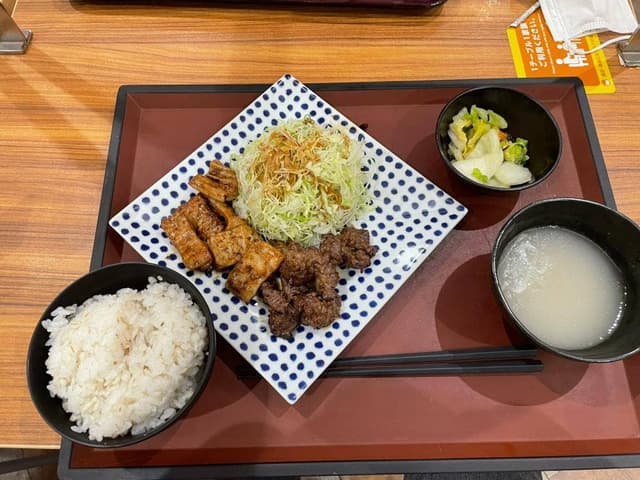 炭焼・仙台牛タン あかり イオンモール四條畷店 - サブ画像2