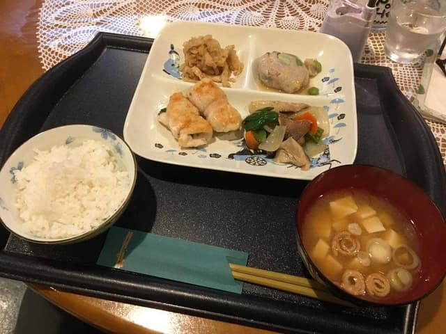 絵本カフェなないろ - サブ画像1