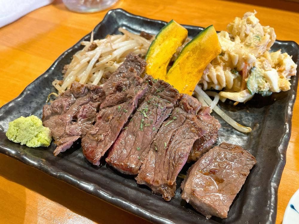 鉄板居酒屋くろーばー