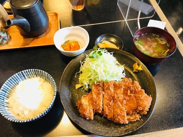 とんかつ田中 - サブ画像3