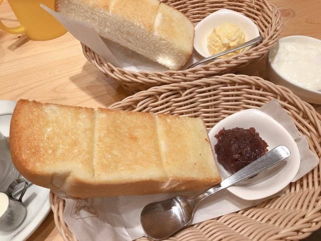 コメダ珈琲店 松山大街道店 - サブ画像1