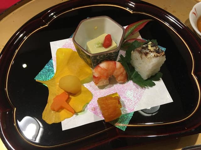 加賀料理 べにはな 吉祥やまなか - サブ画像1