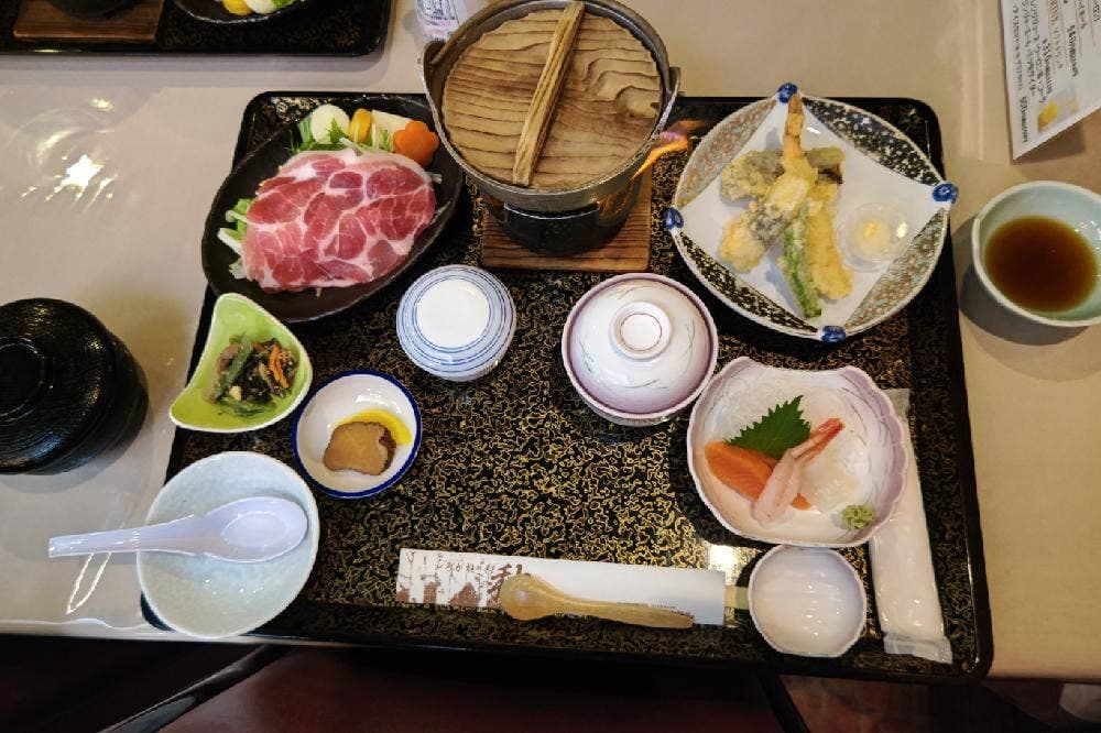 レストラン&喫茶 樹林 大雪山白金観光ホテル