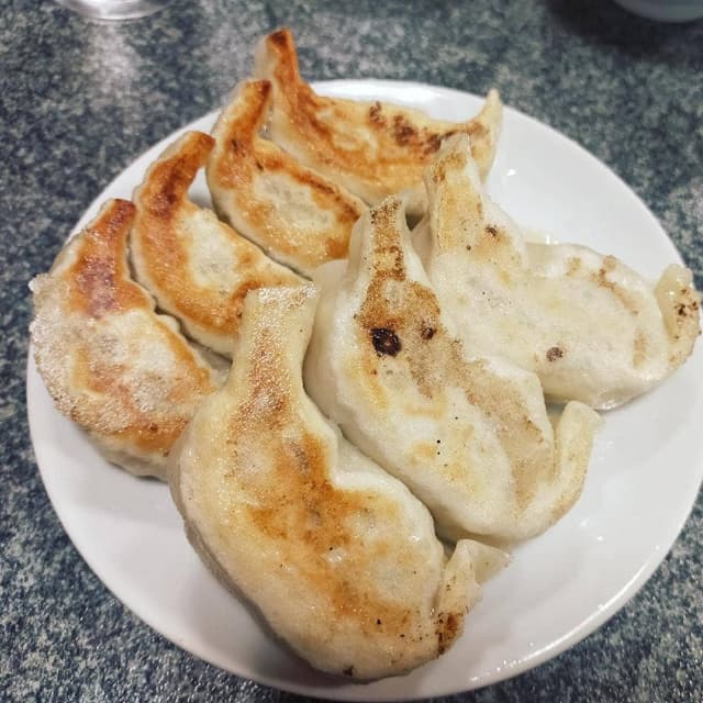 天鴻餃子房 飯田橋駅前店 - サブ画像1