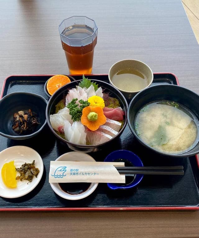 漁協レストラン 道の駅 天草市イルカセンター - サブ画像1