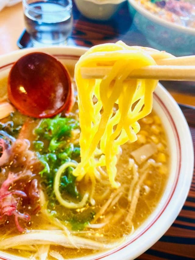 ラーメンきっさ えきばしゃ - サブ画像1