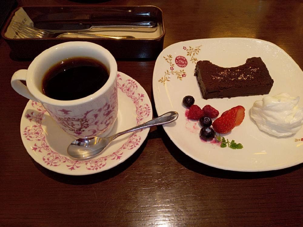 ビリオン珈琲 金沢諸江店