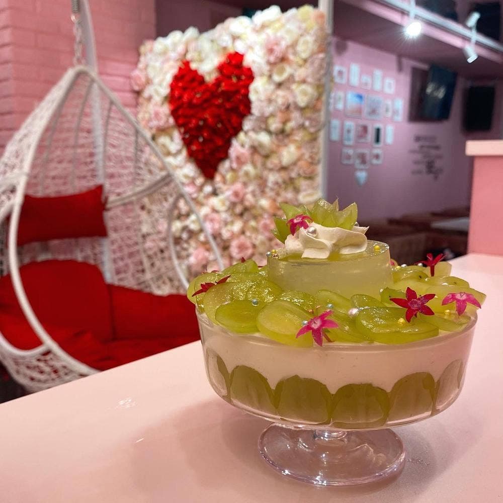 Sweets&Champagne A LA MODE