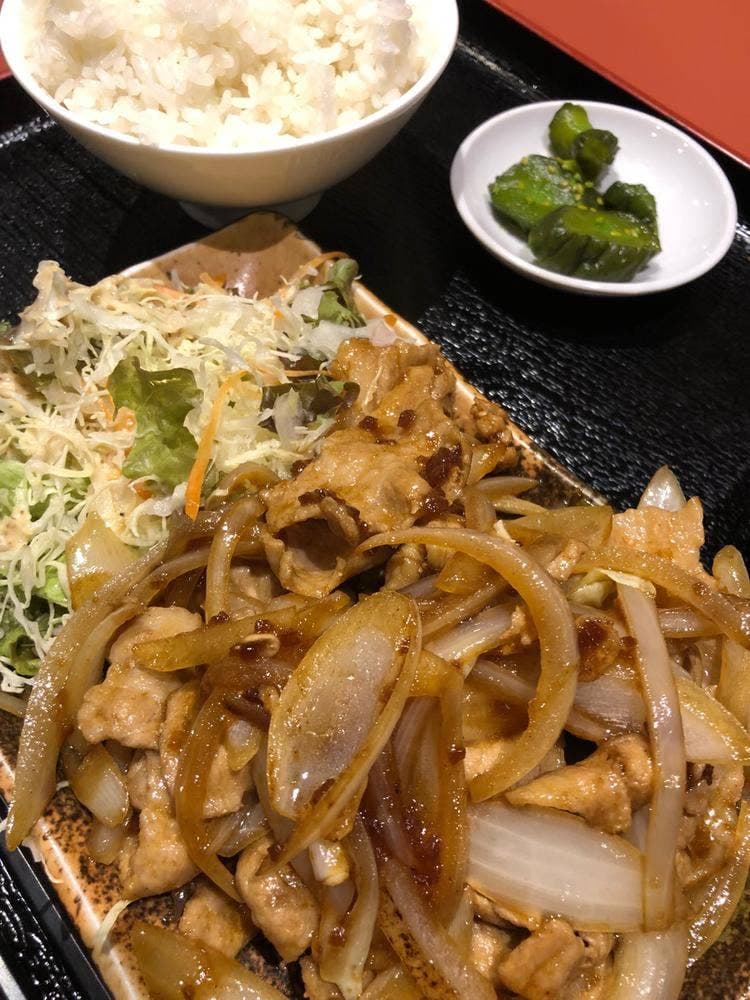 中華料理 六福苑