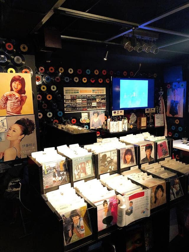 歌謡曲BAR スポットライト 新橋 - サブ画像3