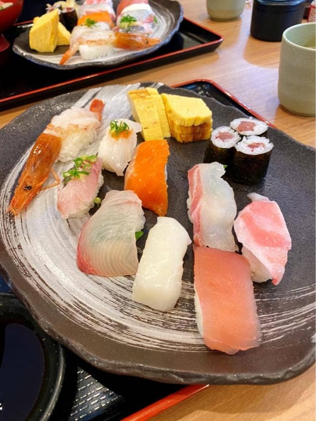 寿司めいじん 羽屋店 - サブ画像1