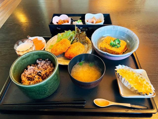 薫豆料理 ほそ井 - サブ画像2