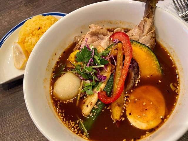 スープカレーネイビーズ 横浜中華街店 - サブ画像1