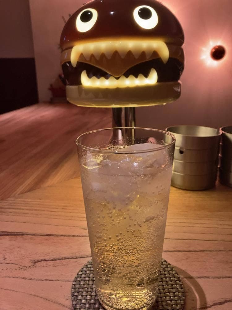 BAR HOTEL