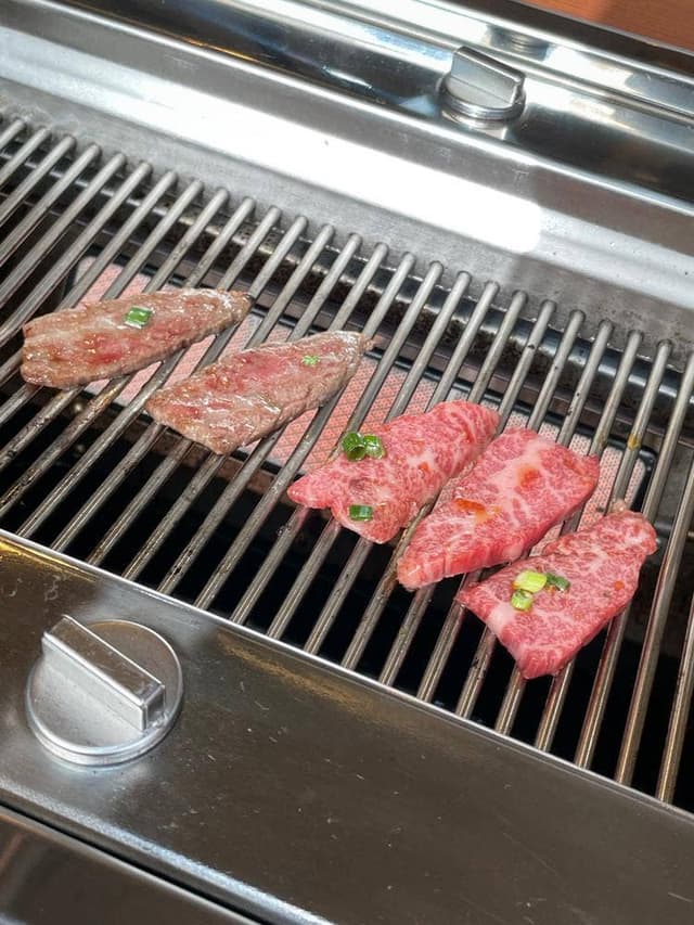 焼肉酒場 秋葉牧場 - サブ画像1