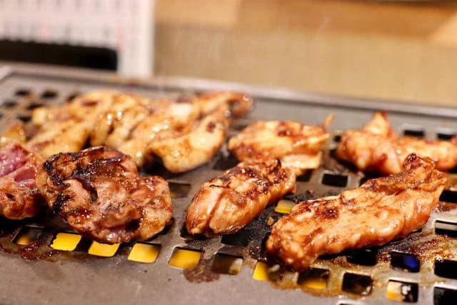 とり焼肉とホルモン 松阪 伏見店 - サブ画像1