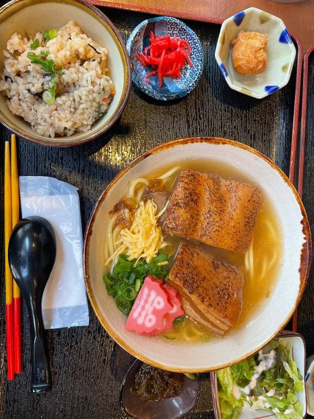 沖縄料理 新垣家 本通店 - サブ画像3