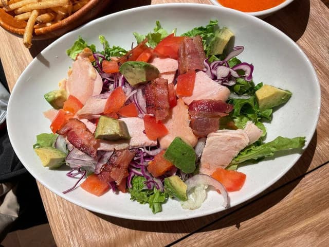 KUA`AINA ラゾーナ川崎店 - サブ画像3