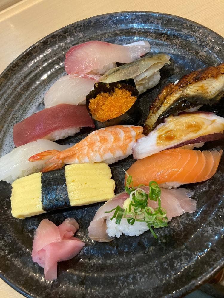 にぎり鮨 魚魚